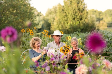 Slow flower growers stand united across states